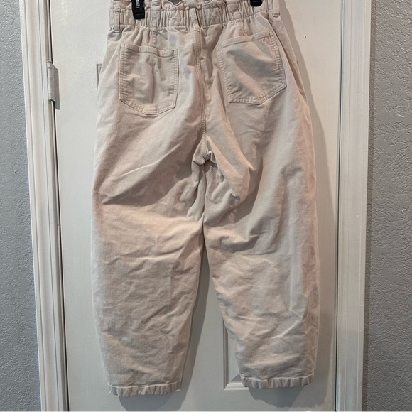 American Eagle Corduroy Paper Bag Barrel Pant Ivory Size 10 Super High-Waisted - Picture 3 of 9